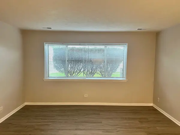 1003 TAFT AVE #1A, Wheaton, IL 60187