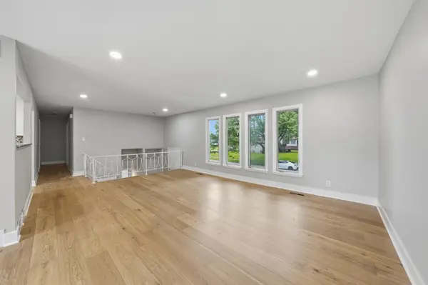 461 GALAHAD RD, Bolingbrook, IL 60440