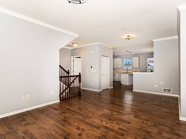 2807 Henley LN, Naperville, IL 60540