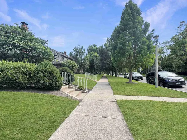 934 Fair Oaks AVE, Oak Park, IL 60302