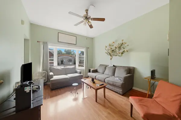 906 N Monticello AVE, Chicago, IL 60651