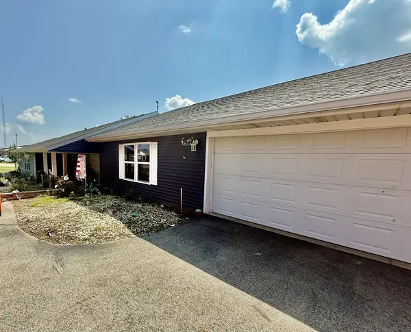 405 W Main ST, Bradford, IL 61421