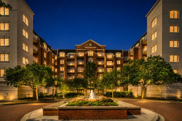 4833 N Olcott AVE #201, Harwood Heights, IL 60706