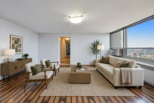 3950 N Lake Shore DR #2202, Chicago, IL 60613