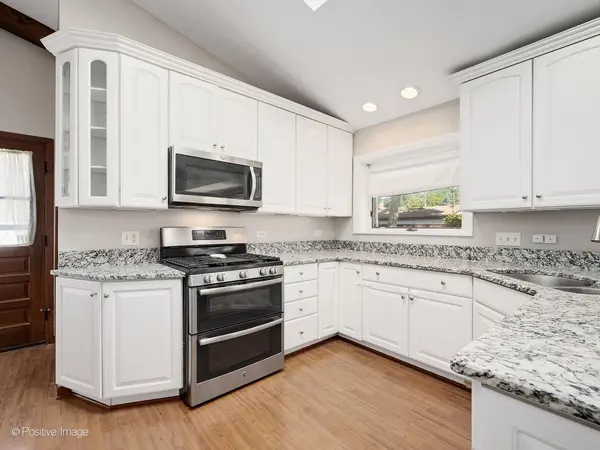 842 S Euclid AVE, Villa Park, IL 60181