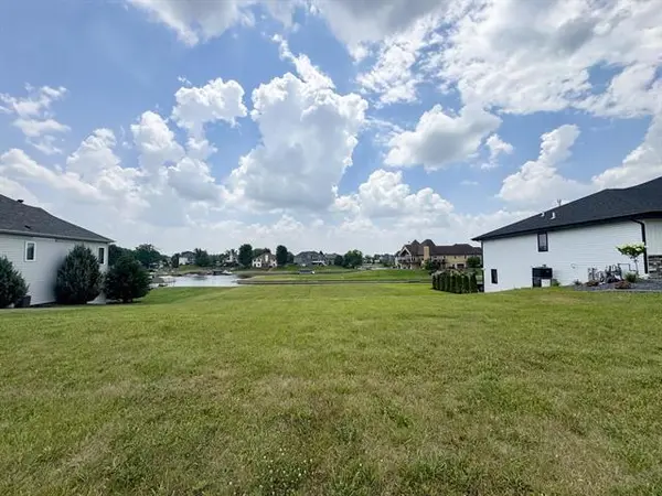 1261 Summerland Key, Machesney Park, IL 61103