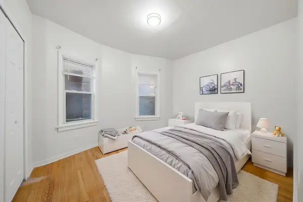1915 Asbury AVE #2, Evanston, IL 60201
