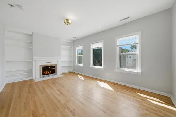 1915 Asbury AVE #2, Evanston, IL 60201
