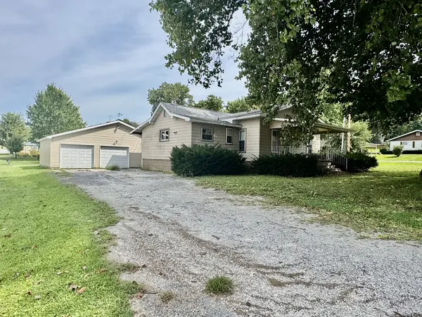 328 S Pearl ST, Bluffs, IL 62621