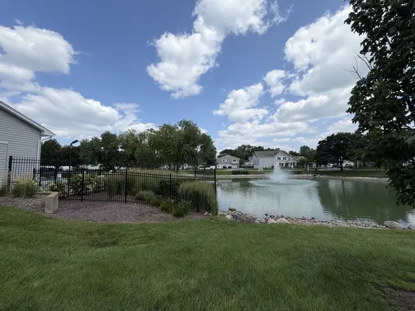 1645 Timber TRL #D, Wheaton, IL 60189