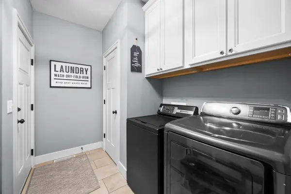 5659 IDAHO DR, Bettendorf, IA 52722