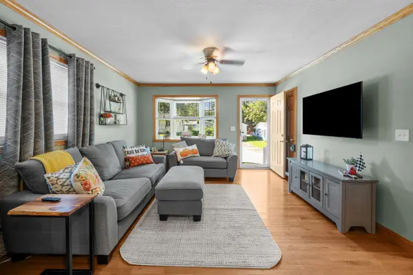 2530 Bellevue AVE, Bettendorf, IA 52722