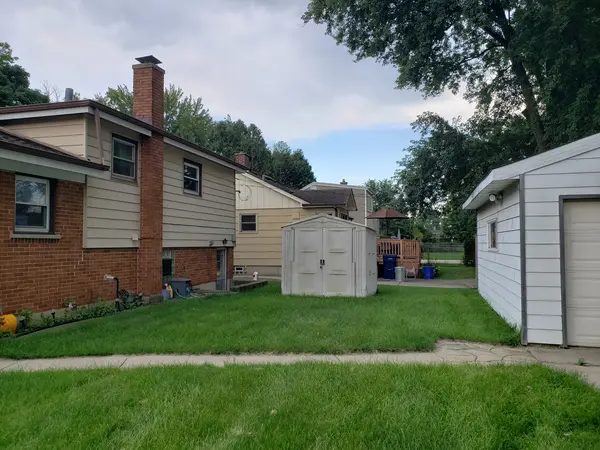 226 N Bierman AVE, Villa Park, IL 60181