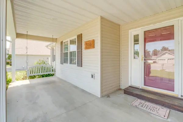 405 W Beacon CT, Mt Vernon, IL 62864