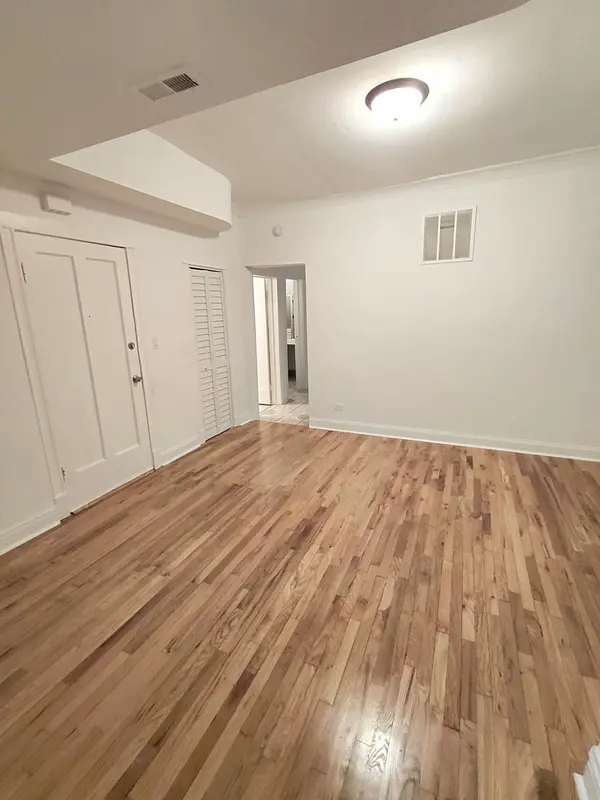 1255 N Harding AVE #2S, Chicago, IL 60651