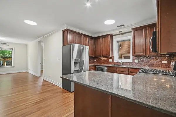 1746 W Henderson ST #1, Chicago, IL 60657