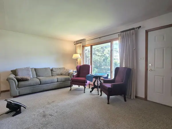 318 N Maple ST, Frankfort, IL 60423