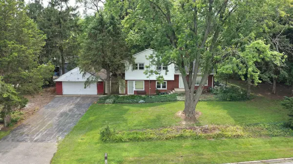 318 N Maple ST, Frankfort, IL 60423