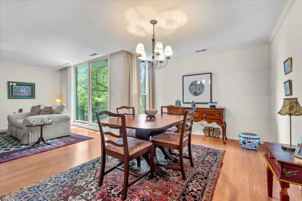 1350 N Western AVE #205, Lake Forest, IL 60045