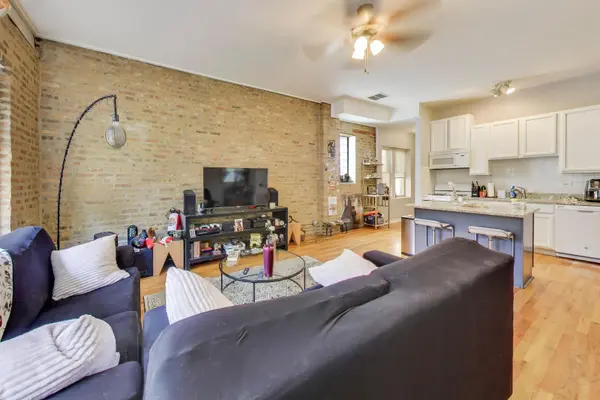 1252 N Artesian AVE, Chicago, IL 60622