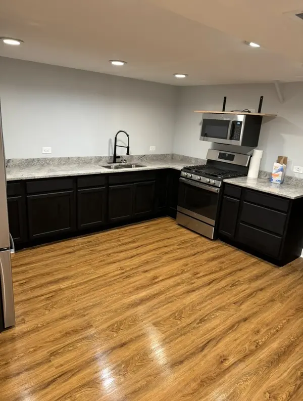 3432 W Cortland ST, Chicago, IL 60647