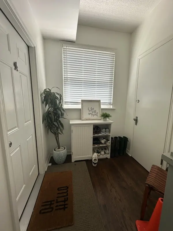5110 W Byron ST #2, Chicago, IL 60641