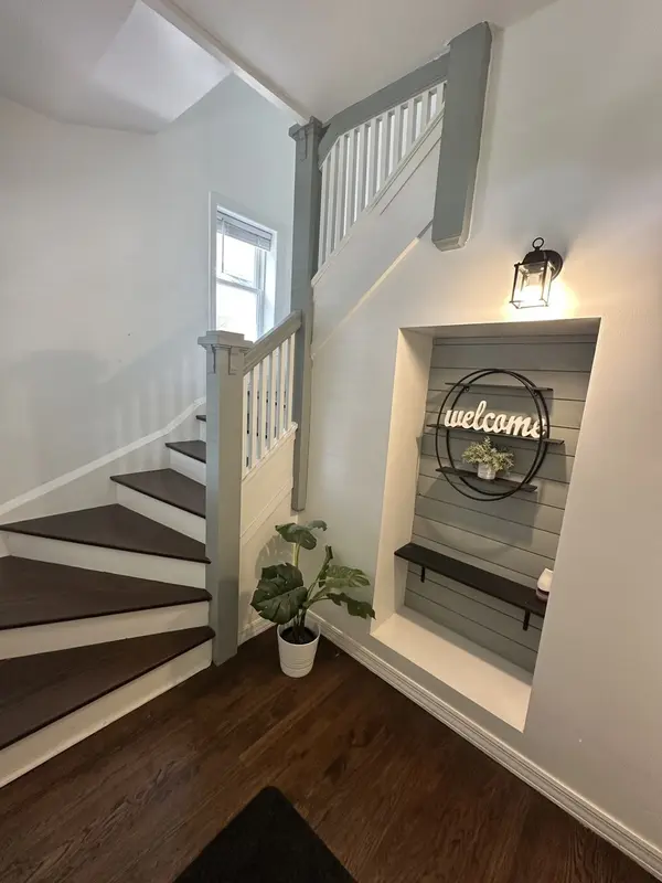 5110 W Byron ST #2, Chicago, IL 60641