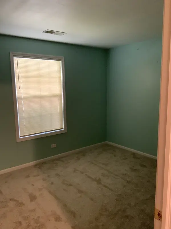 1675 Mansfield CT #3, Roselle, IL 60172