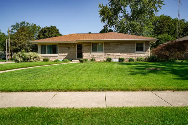 2011 Douglas ST, Joliet, IL 60435