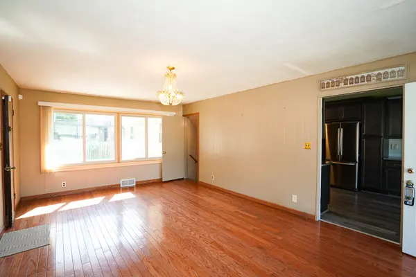 2011 Douglas ST, Joliet, IL 60435