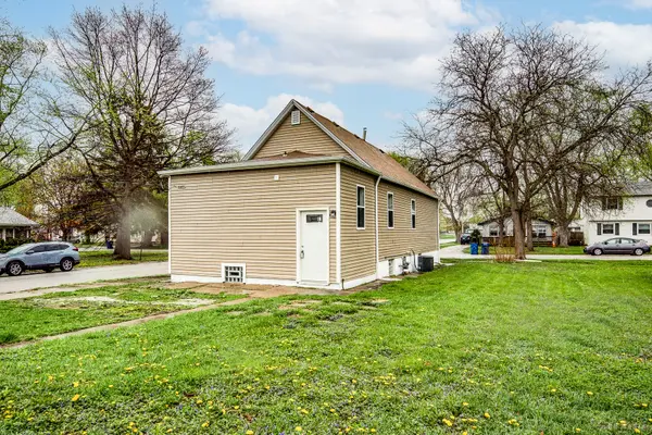 3300 Butler AVE, Steger, IL 60475
