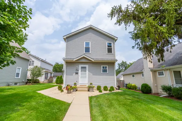 725 Stevens ST, Geneva, IL 60134