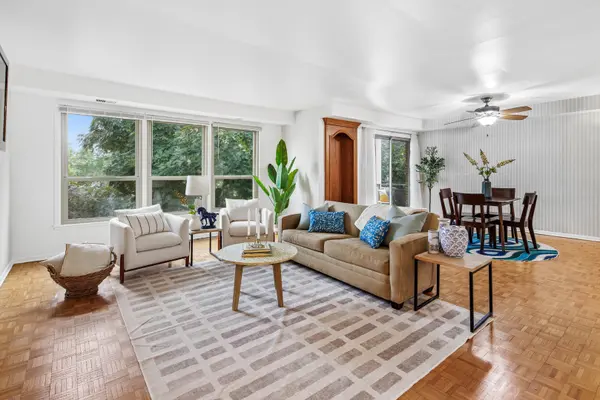 1535 Park AVE #505, River Forest, IL 60305