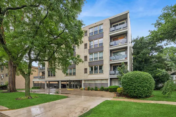 1535 Park AVE #505, River Forest, IL 60305
