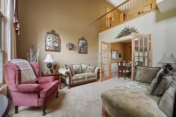 N775 W Curtis SQ, Geneva, IL 60134