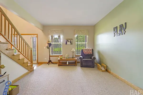 5515 Amber WAY, Mchenry, IL 60051