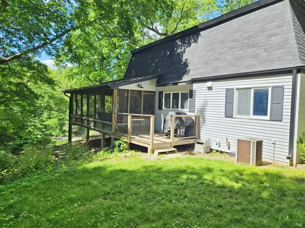 11 Chairtree CT, Putnam, IL 61560