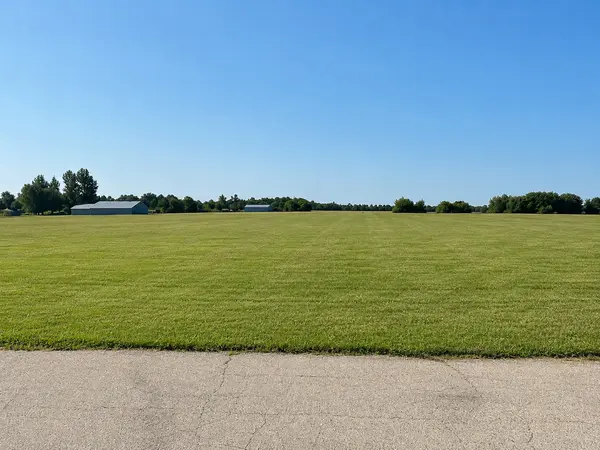 14411 Windsor CT, Woodstock, IL 60098