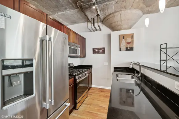 1000 W 15th ST #239, Chicago, IL 60608