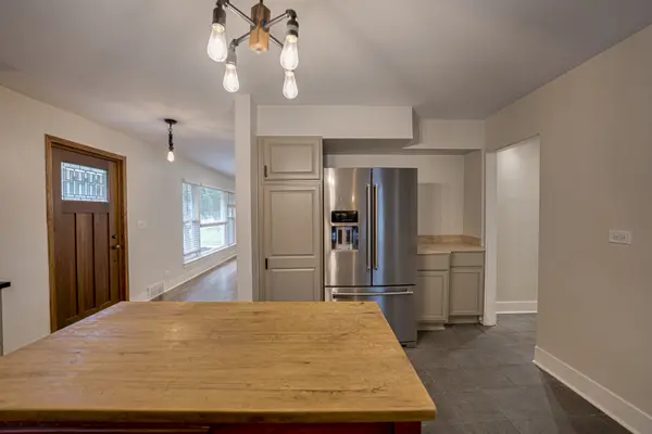 219 Spring AVE, Naperville, IL 60540