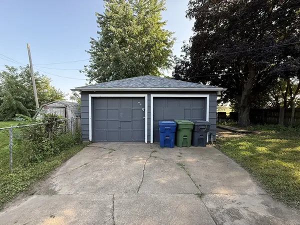 1525 27th AVE S, Clinton, IA 52732