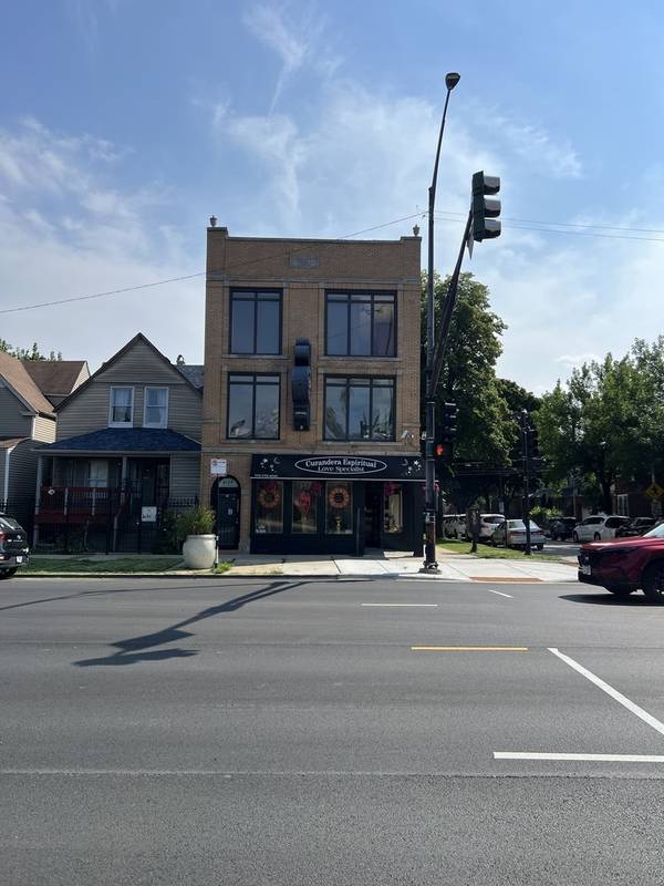 4159 W Fullerton AVE #3, Chicago, IL 60639
