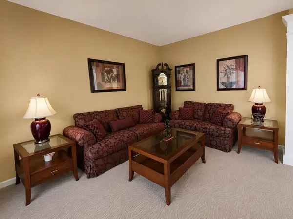 4 Snead CT, Bolingbrook, IL 60490