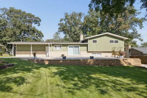 13426 S Forest LN, Lockport, IL 60441