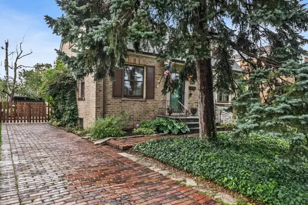 6028 N Oriole AVE, Chicago, IL 60631