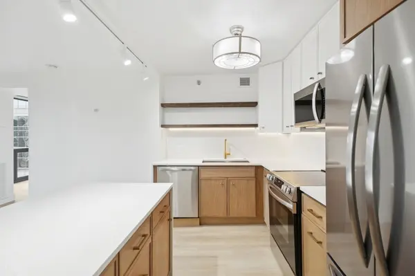 200 N Dearborn ST #4301, Chicago, IL 60601