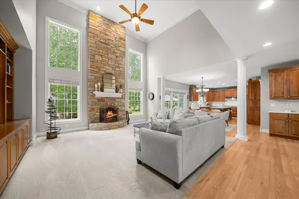 698 Greenfield RD, Sugar Grove, IL 60554