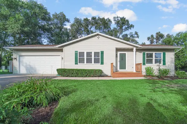 112 Cass ST, Spring Grove, IL 60081