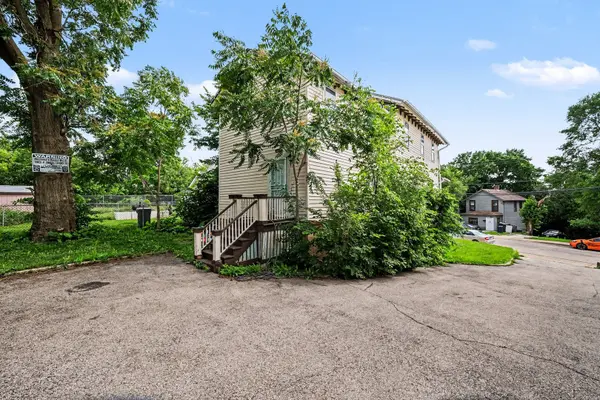 217 Michigan ST, Elgin, IL 60120