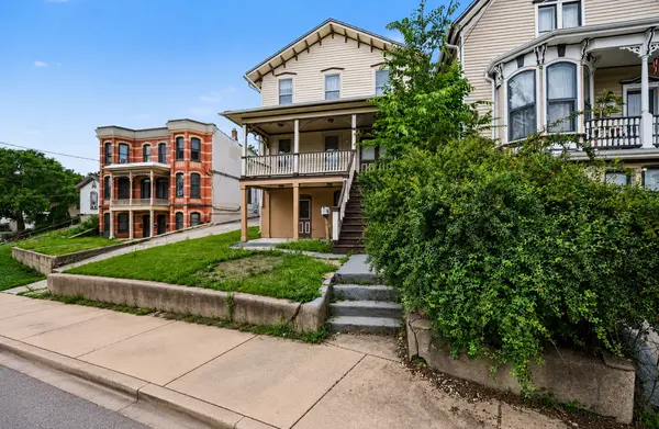 217 Michigan ST, Elgin, IL 60120